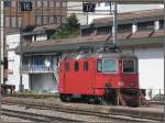 Re 436 112 stand am 23.07.2008 im Bahnhof von Thun. ...