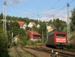 IC2371 (Hamburg Altona-Konstanz) mit Schublok 101 007-3 am ehmaligen Bf ...