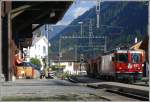 e-loks-ge-4-4-ii Ge 4/4 II 633 'Zuoz' f�hrt mit leeren Selbstentladewagen durch Gr�sch. (27.08.2008)
