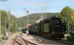 br-50-50-drg-dr-db-050-053-db 50 2988 der WTB mti ihrem Lr nach F�tzen bei der Abfahrt Zollhaus-Blumberg 10.08.08