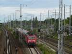 143 558-9 zieht eine Regionalbahn durch Berlin-Karlshorst. 29.8.2008  ...