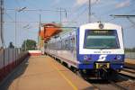 4020 Garnitur mit Steuerwagen 6020 274 bei der Durchfahrt in ...