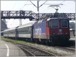 421 397-1 bringt die 3 Bpm Zusatzwagen in die Abstellgruppe. ...