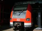 Geht grade so noch rein! 423 351 der S-Bahn M�nchen ...