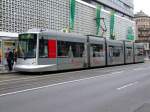 2214; Linie 709(Richtung NEUSS-Stadthalle) vor der Galeria-Kaufhof;080826  ...