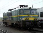 Im str�menden Regen stand E-Lok 1503 am 12.09.08 morgens abgeb�gelt ...