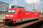 Auf einem Lokvorhaltegleis zwischen den Bahnsteigen des Stuttgarter Hbfs pr�sentiert ...