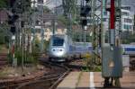 12:26 Uhr, Stuttgart Hbf: Ein POS-TGV wird bereitgestellt. Langsam und ...