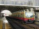 S-Bahn Berlin BR481 als S7 nach Ahrensfelde in Berlin-Alexanderplatz, 8.07.2008