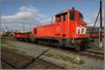br-2067 Diesellok 2067 085 steht mit einem Schutzwagen in Knittelfeld.
17.09.2008