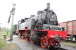 BR 75 Eisenbahnmuseum Heilbronn (SEH) am 13.09.08. Bei allersch�nstem Sauwetter zeigt sich die bad VIc 75 1118 davon v�llig unbeeindruckt. Diese erstmals 1914 gebaute Baureihe diente zu ihrer Zeit auch der Bef�rderung von Schnellz�gen.