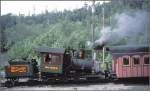 Mount Washington Cog Railway Als zweiter Zug auf Sichtdistanz macht sich Nr. 9 'Waumbek' mit Vorstellwagen 6 bereit f�r die 65 min�tige Bergfahrt von 820m auf 1917m �/M. (Archiv 02.08.1998)