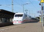 Der schiebende Triebkopf eines ICE1 der L�neburg in Richtung Hamburg ...