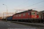 re-6-6-re-620 Die Re 6/6 11664 'K�niz' beim Zwischenhalt in Rorschach, der f�rs Fotografieren gerade gelegen kam.
Rorschach 26.09.08