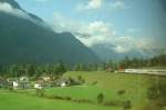 arlbergbahn IC 118 Innsbruck-M�nster mit Tiroler 1044 am Arlberg kurz vor Braaz unterwegs. Die Aufnahme wurde vom Zug aus gescho�en. 26.09.08