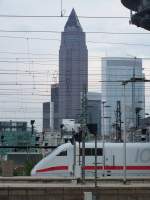 ICE 1, unverkennbar, in Frankfurt/Main Hbf  ...