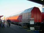 Neuer Autotransportwagen der DB, gebaut im Waggonwerk Niesky, auf der ...