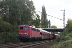 BR 140 mit Zugen 140 613-1 mit Autozug in Limmer 02.10.2008