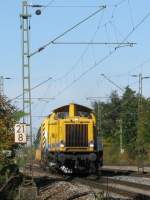 br-213-db-v10020-steilstreckenlok 213 336 mit einem kurzen Bauzug am 5.10.2008 in Vaterstetten (bei M�nchen).