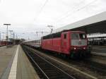 BR 181 mit Zugen 181 213-0 mit IC2055 von Saarbr�chen Hbf nach Stuttgart Hbf.Dieser Zug fuhr auserplanm�ssig mit einer 181er.Am 05.10.08 beim Halt in Mannheim Hbf.