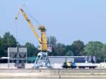 Lok 55 mit Flachwagen am Hafen Neuf.Brisach;080830  ...