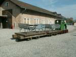 Verein Rhein-Schauen.Diesellok Wald mit zwei Sommerwagen 
(Bankwagen)Lustenau 12.10.08  ...