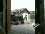 Verein Rhein-Schauen.Blick aus dem Lokschuppen auf die Maffei Lok 200-90 ...
