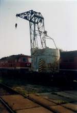 Eisenbahndrehkran im September 1998 im Bh Rostock Seehafen.  ...