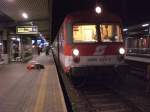 6010 022-9 kam als IC 610 aus Graz und wird ...