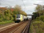 ES62U2-060 in Ahlten mit einem Kesselzug  ...