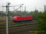 Im Bahnhofsvorfeld von Bitterfeld stand am 25.10.08 185 606 der ...