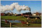 BR 57 657.2770 der �GEG, welche f�r eine Fotodampfveranstaltung rund um M�hldorf als 57 2770 umbezeichnet wurde, am 17.10.2008 mit einem Fotog�terzug bei Anzenkirchen in Bayern aufgenommen.