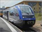 x-73500--73900-a-ter Der Walfisch A TER X 73813 konnte am 22.06.08 im Bahnhof von Metz unter die Lupe genommen werden. (Jeanny)