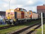 eko-trans--arcelor-mittal EKO Trans-Lok 62 und EKO Trans-Lok 143 001 am 28.10.2008 im �bergabebereich zum Stralsunder Hafen.