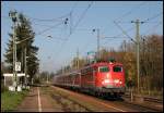 br-110-bugelfalte 110 503-0 hielt am Nachmittag des 25.10.2008 mit ihrer RB von Donauw�rth nach Aalen in Goldsh�fe. 