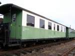 Weiseritztalbahn Dieser sch�ne s�chsische Ganzstahl Personenwagen der Gattung C4 Sa 30 mit nicht verdeckten L�ngstr�gern stand am 03.10.08 im Bahnhof Freital Hainsberg.