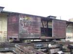 Weiseritztalbahn Der Wagenkasten eines ehemals s�chsischen Schmalspurg�terwagen auf einen Rf 4 am 03.10.08 in Freital Hainsberg.