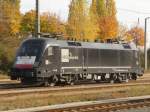 br-1116 26.10.2008: Die ES 64 U2 - 026 von MRCE-DispoLok ist an der Donauuferbahn in der N�he der Bahnhaltestelle Handelskai abgestellt. 