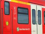 Seiten-Detailansicht des neuen ET 422 f�r die S-Bahn RheinRuhr am ...