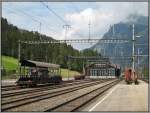 autoverlad Der Bahnhof in Kandersteg, aufgenommen am 27.07.2008. Links im Bild einer der Wagen f�r die Autoz�ge.