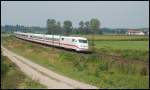Zwei ICE-2-Triebzüge sind auf der Fahrt nach München Hbf. Aufgenommen ... Zwei ICE-2-Triebzüge sind auf der Fahrt nach München Hbf. Aufgenommen ...