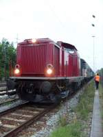 Die V100 2335 Im Bf Haltingen beim bereitstellen des Nostalgie ...