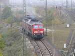 Br 233 572-7 rangiert in Hamburg Maschen um einen G�terzug ...