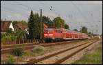 BR 111 mit Zugen Diese 111er zieht ihren Doppelstockzug in Richtung Augsburg. Aufgenommen in den Sommerferien 2008 in Haspelmoor.