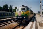 BR 103 103 220 im Juni 1999 nach der Ankunft des Urlaubsexpresses im Ostseebad Binz.