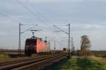 152 114-5 mit Containerzug in Neuss Allerheiligen am 8.11.2008  ...