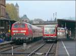 Im Bahnhof von Gerolstein begegneten sich am 08.11.08 der Eifel-Mosel-Express ...