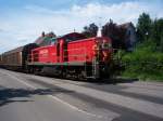 294 rollt mit ihrer �bergabefahrt durch die Stra�en von Baienfurt ...