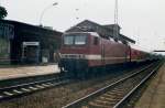 143 334 mit einer Regionalbahn nach Stralsund in der Universit�tsstadt ...