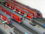 Frontansichten von Triebz�gen und Steuerwagen der DB AG: Gleis 5 ...